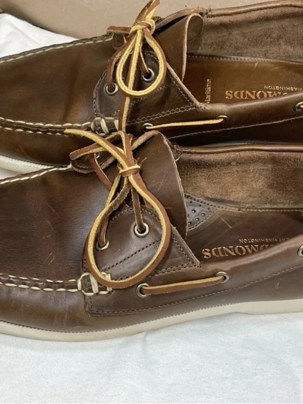 Allen Edmonds Chestnut Brown Leather Boat Deck Shoes